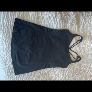 🍋LULULEMON TANK - SIZE 6